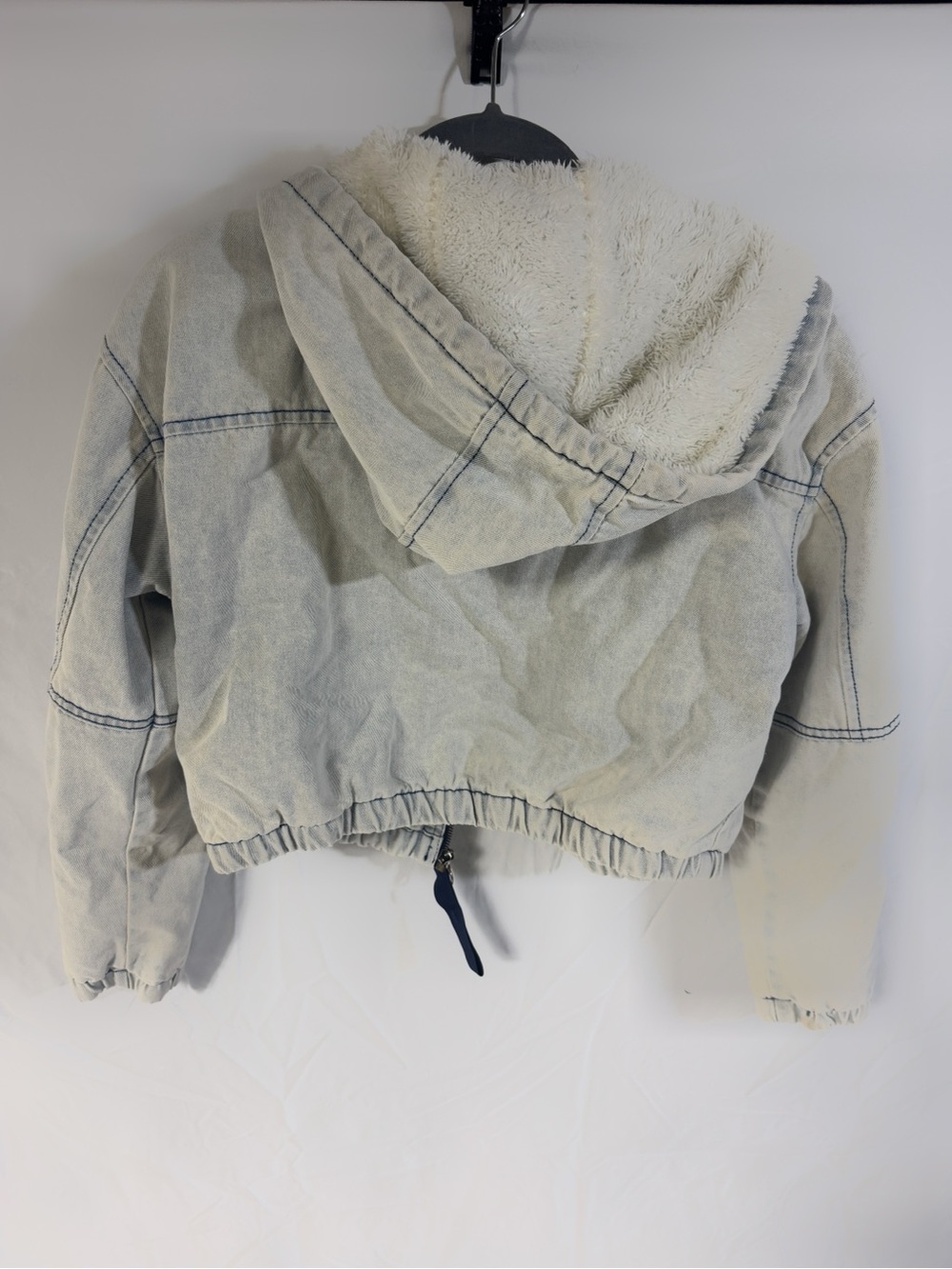 Ashley By 26 International Light Wash Denim Jacket with Cream Sherpa Lining - Picture 6 of 9